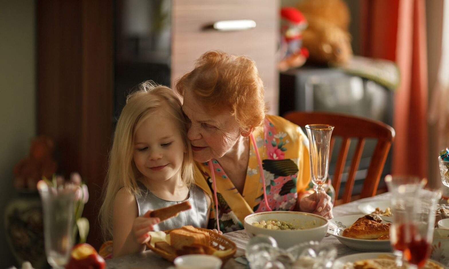 Featured image for post: Kinship Care vs Foster System: Understanding Informal & Formal Kinship Placements